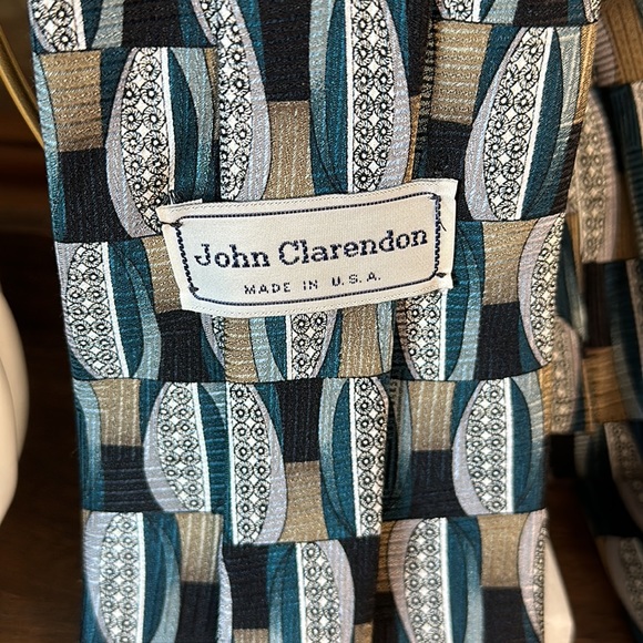 Vintage Handmade John Clarendon 100% Italian Silk tie Turquoise Blk Silver Tan - Picture 5 of 5